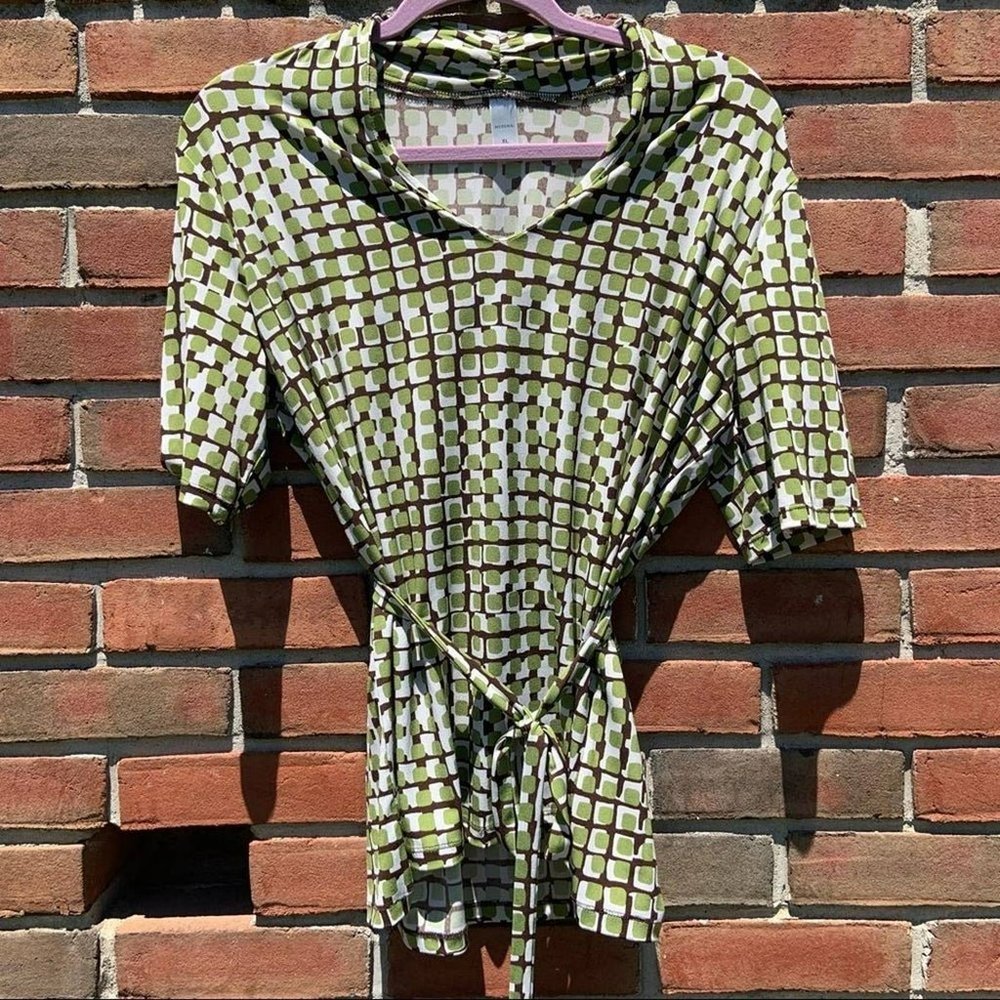 Square Print Blouse with Removable Belt